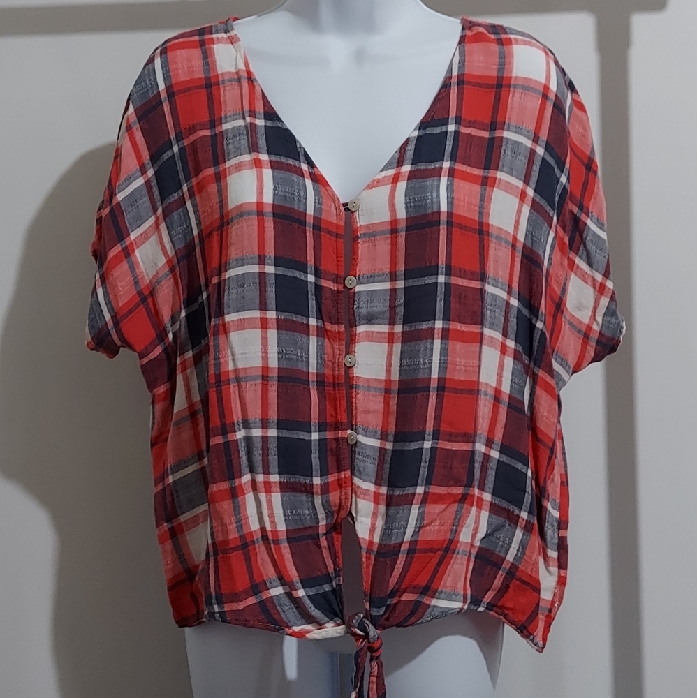 Universal thread women's plaid button up